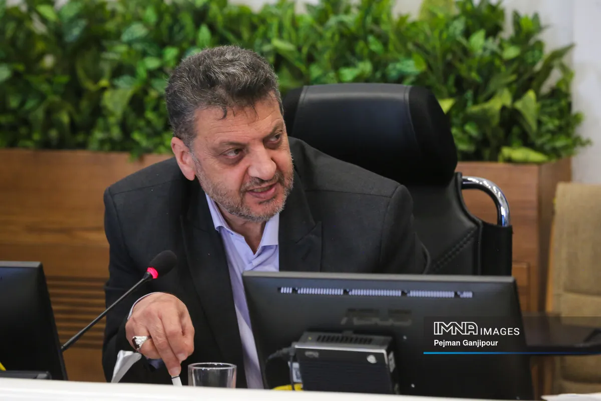 شهرداری اصفهان با مشارکت دستگاههای اجرایی طرح تأمین کالاهای اساسی را آغاز میکند