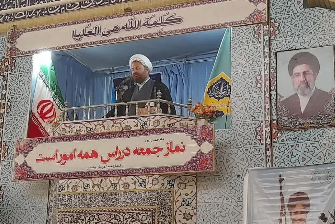 مصوری: بصیرت فاطمی و وحدت راه مقابله با توطئه‌های دشمن است