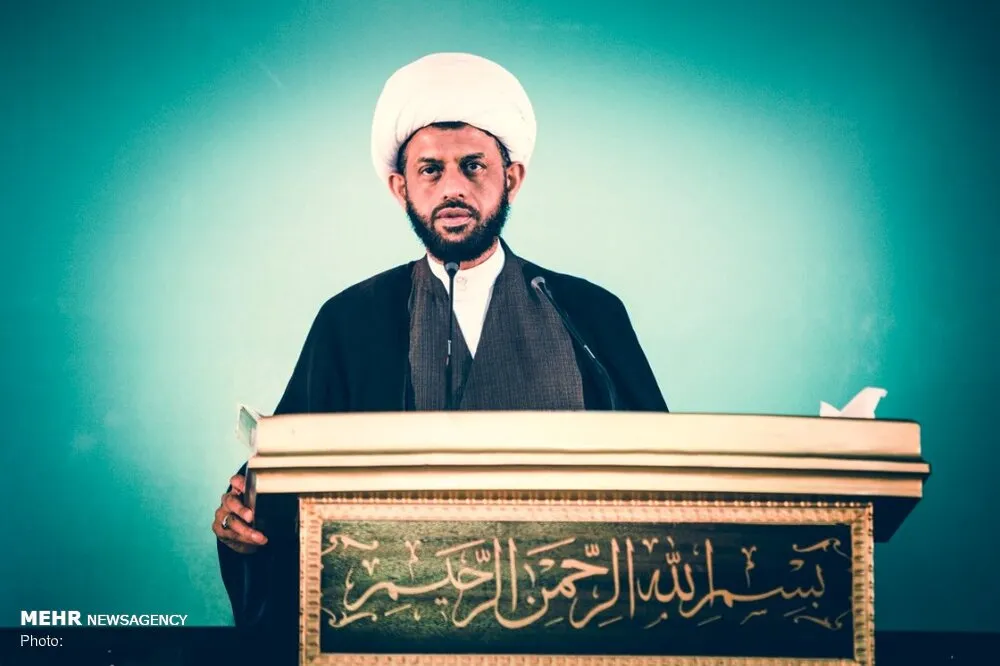شهدا مشعل راه ما برای فتح قله‌های انقلاب هستند