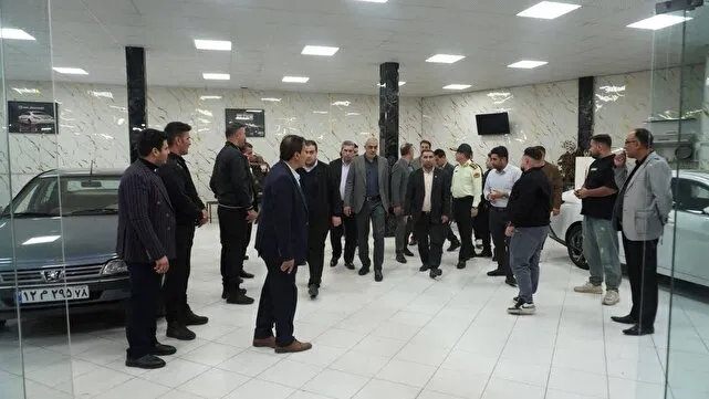 نمایشگاه‌های خودروی متخلف و قلیان‌سراهای فاقد مجوز در انتظار پلمب باشند