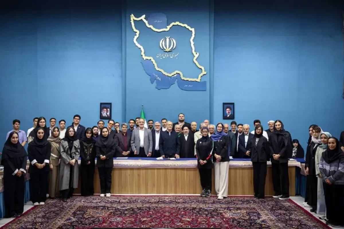 پزشکیان: اگر خودمان خود را تحریم نکنیم، دشمن نمی‌تواند ما را حذف کند