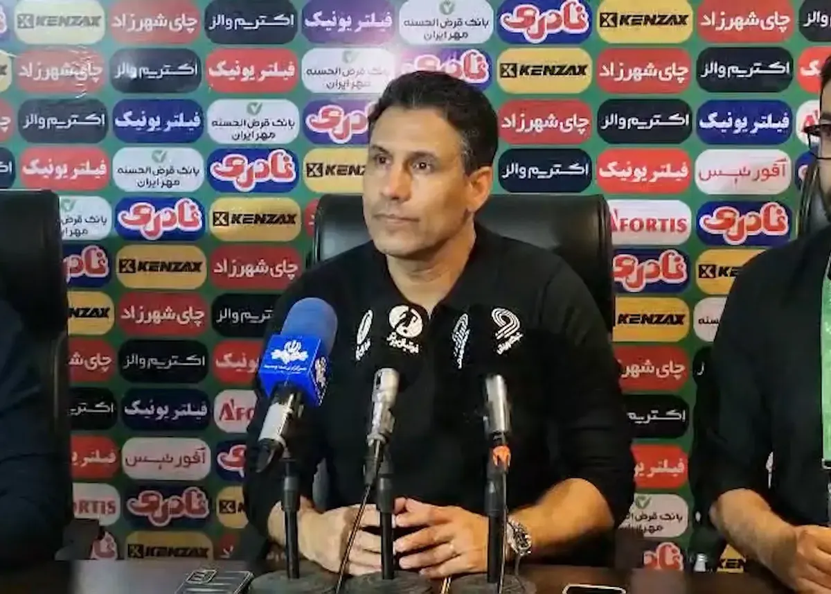 او شناسنامه پرسپولیس است و در تیم میماند؛/ حمایت ویژه سرمربی پرسپولیس از کریم باقری