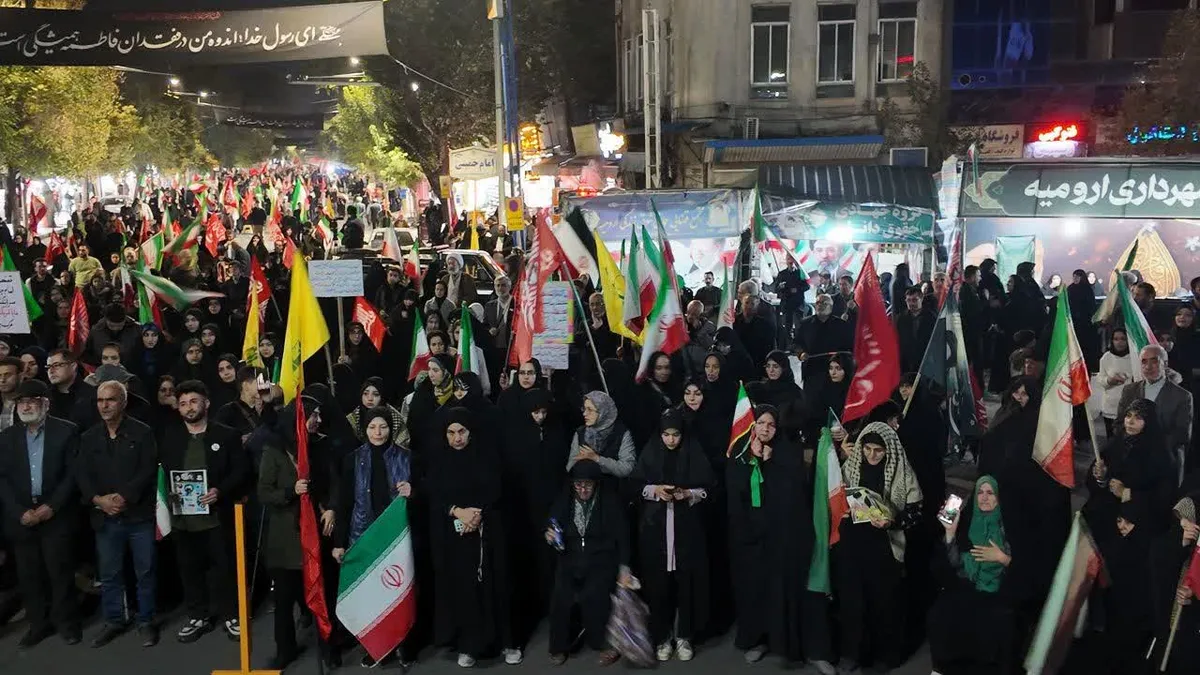 اهدای ۲۵۲ میلیون تومان برای آزادی ۱۳ زندانی در تجمع مردمی ارومیه