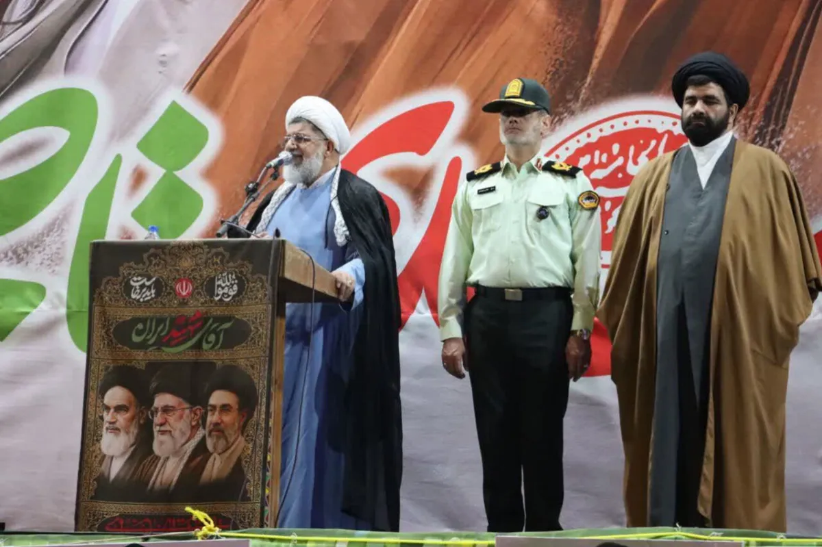 نیروهای مسلح تا پای جان برای دفاع از ملت ایران ایستادهاند