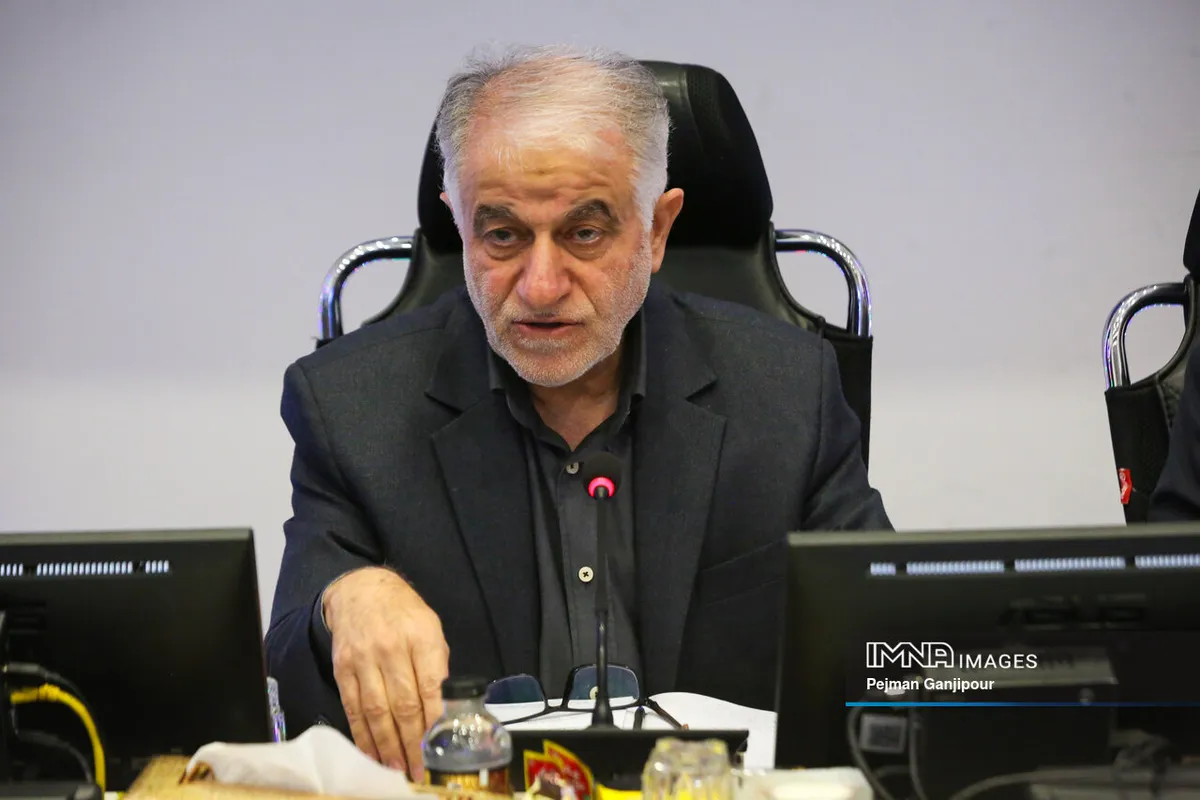 الگوگیری از طرح تأمین ارزاق با قیمت ثابت در اصفهان/ زاینده‌رود قربانی سوءمدیریتی ۲۰ ساله