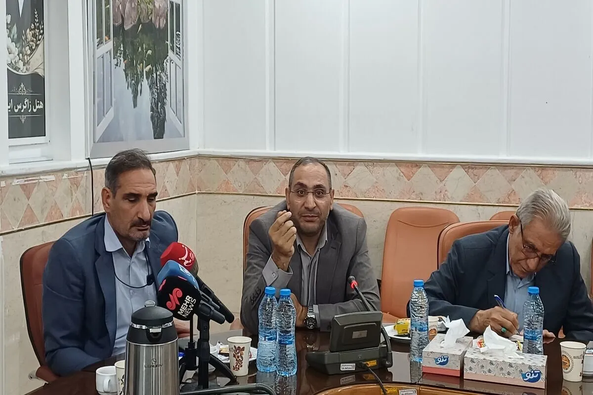 متناسبسازی حقوق بازنشستگان کشوری ایلام در حال پیگیری است