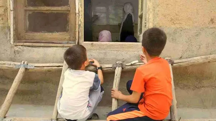 فقر، ۷ هزار دانشآموز تهرانی را از کلاس درس ربود