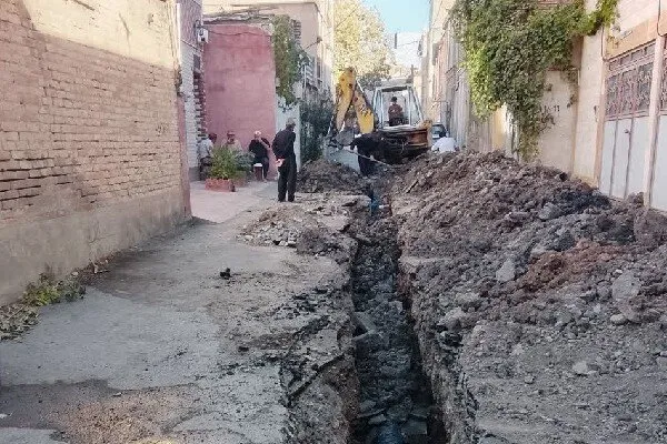 رضوانمدنی: گرفتگی شبکه فاضلاب در دو محله کرمانشاه برطرف شد