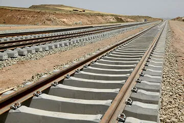 اتصال ریلی پردیسان به شهرک صنعتی شکوهیه قم در دست بررسی است