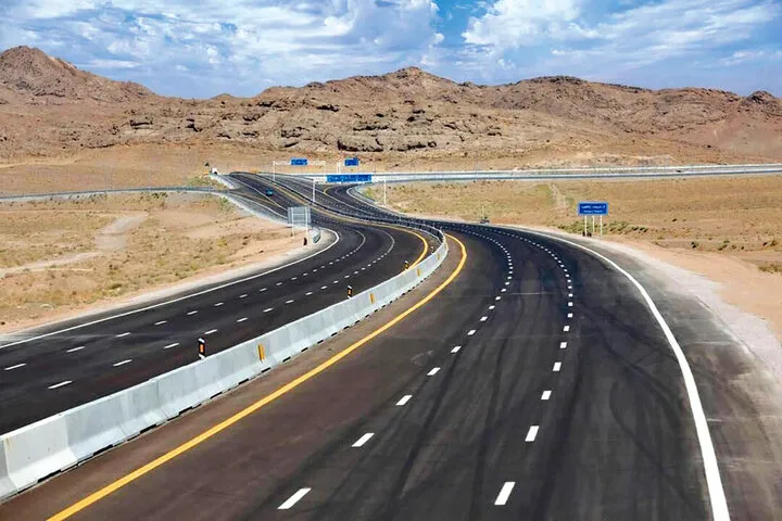پیشرفت ۳۵ درصدی بهسازی و روکش آسفالت محور اهواز - پل زال در استان خوزستان