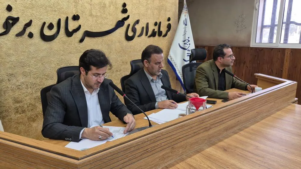 تأکید بر اشتغال پایدار، نشاط کارگری و حمایت از تولید در برخوار