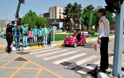 فرهنگ ترافیک را از کودکی آموزش دهیم