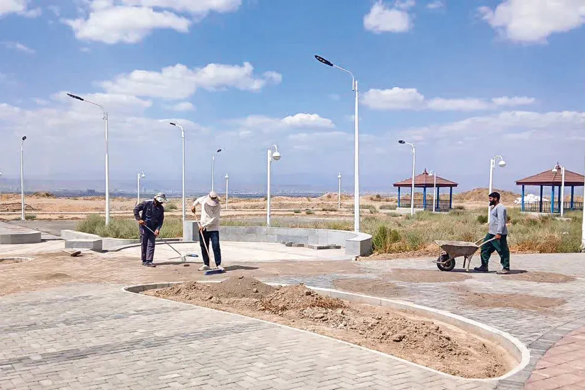 شهرک مهرگان مشهد در آستانه یک تحول سبز | پیشرفت ۹۵ درصدی بوستان ۳ هکتاری عترت