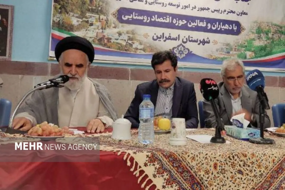 موسوی: محرومیت‌زدایی باید در حوزه‌های عمرانی و فرهنگی دنبال شود