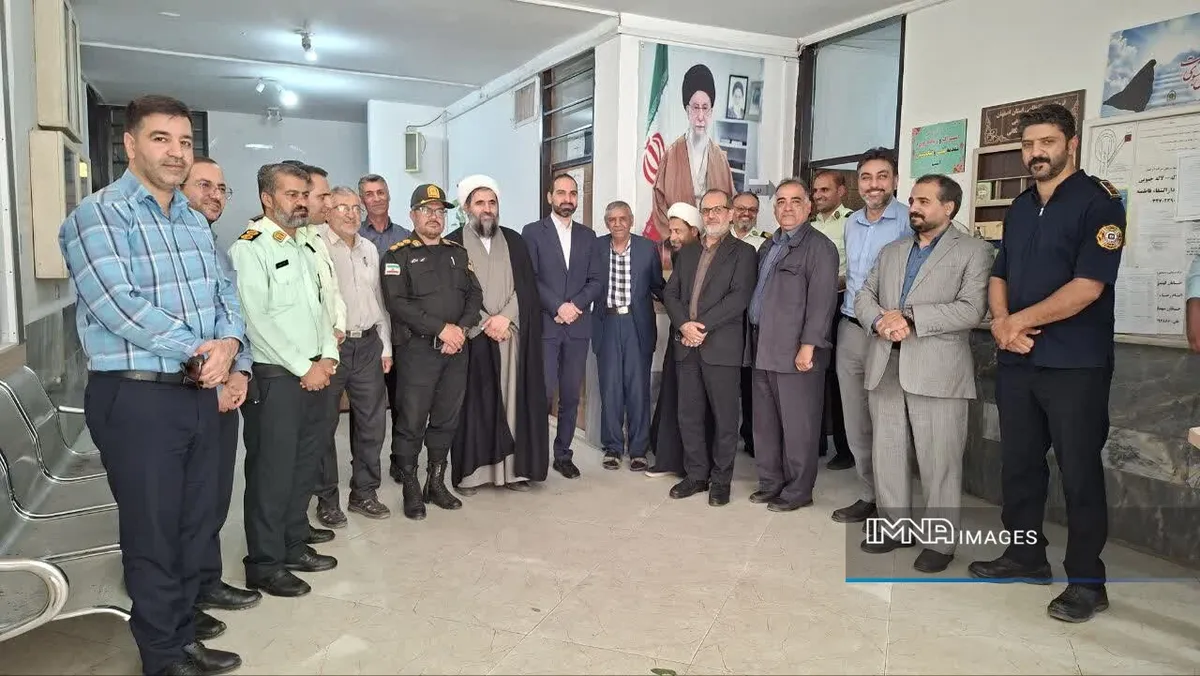 تجلیل مدیر منطقه ۹ اصفهان از سبزپوشان کلانتری ۱۸