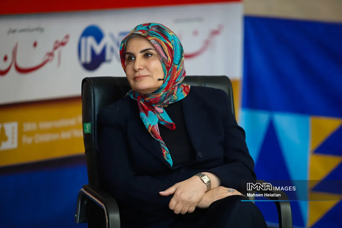روایت گیتی خامنه از خاطرات زایندهرود تا دغدغه کودکان امروز