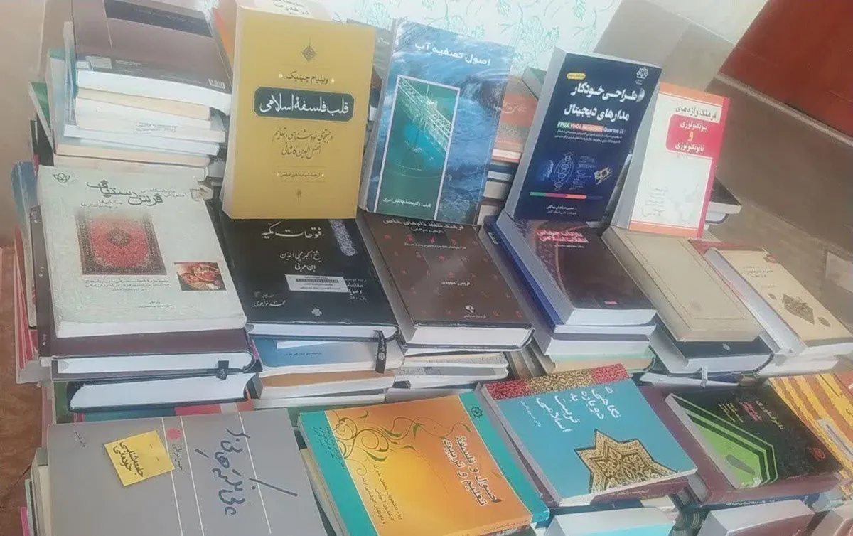 اهدای ۲ هزار نسخه کتاب به کتابخانههای عمومی آران و بیدگل