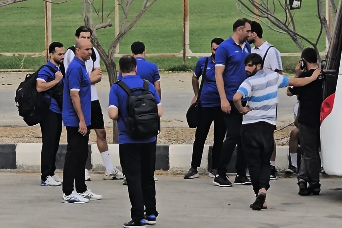 بازی سپاهان-استقلال جنجالی شد
