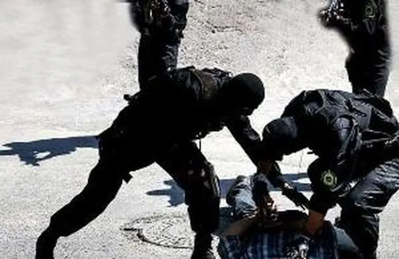 زمین‌گیر شدن سارق مسلح تحت تعقیب در شوش