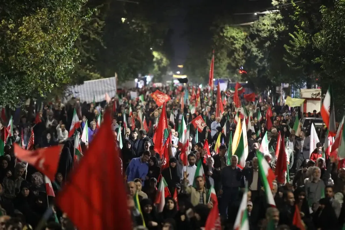 جلوههایی از ایستادگی مردم غیور ارومیه در شب دویست و چهلم