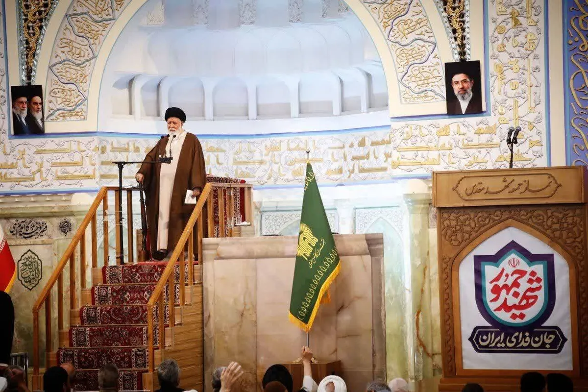 دشمن به دنبال تضعیف مقاومت از طریق ایجاد رقیب برای تجمعات مردمی است