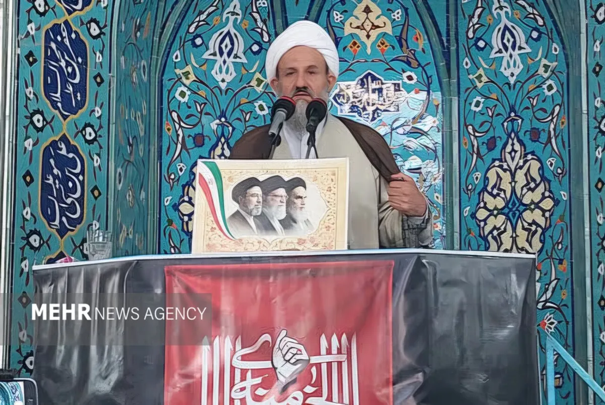 «هیهات منالذله» شعار محوری ملت ایران از نگاه امام جمعه گرمسار