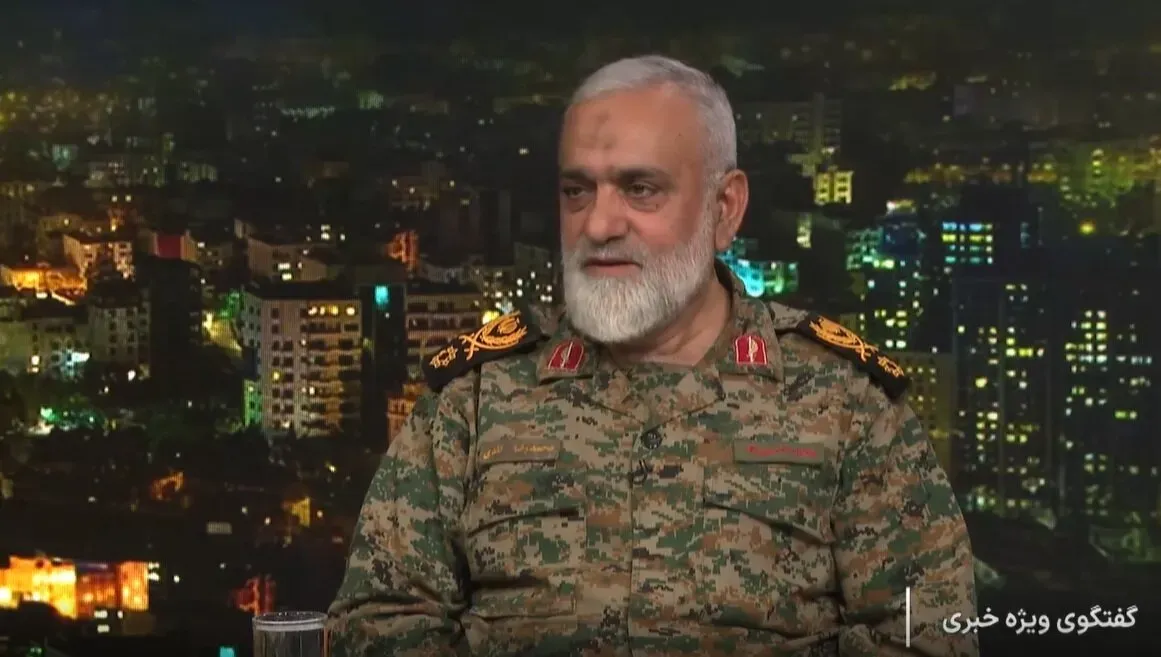 سردار نقدی: آمریکا در صورت حمله زمینی آنقدر اسیر می دهد که ناچار می شود پرچم تسلیم را بالا ببرد