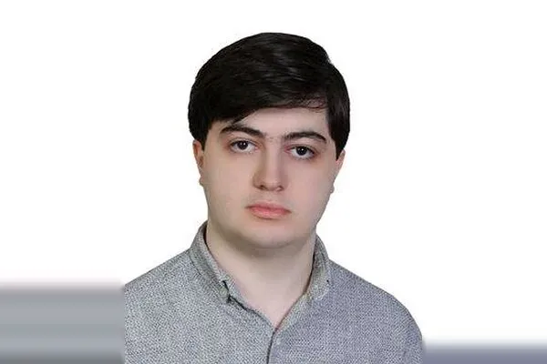 دانشآموز کرمانی رتبه ۴ کنکور کشور را کسب کرد