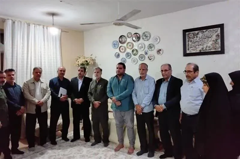 مدیرکل بنیاد شهیدبوشهر: مشکلات خانواده‌ شهدا با جدیت پیگیری می‌شود