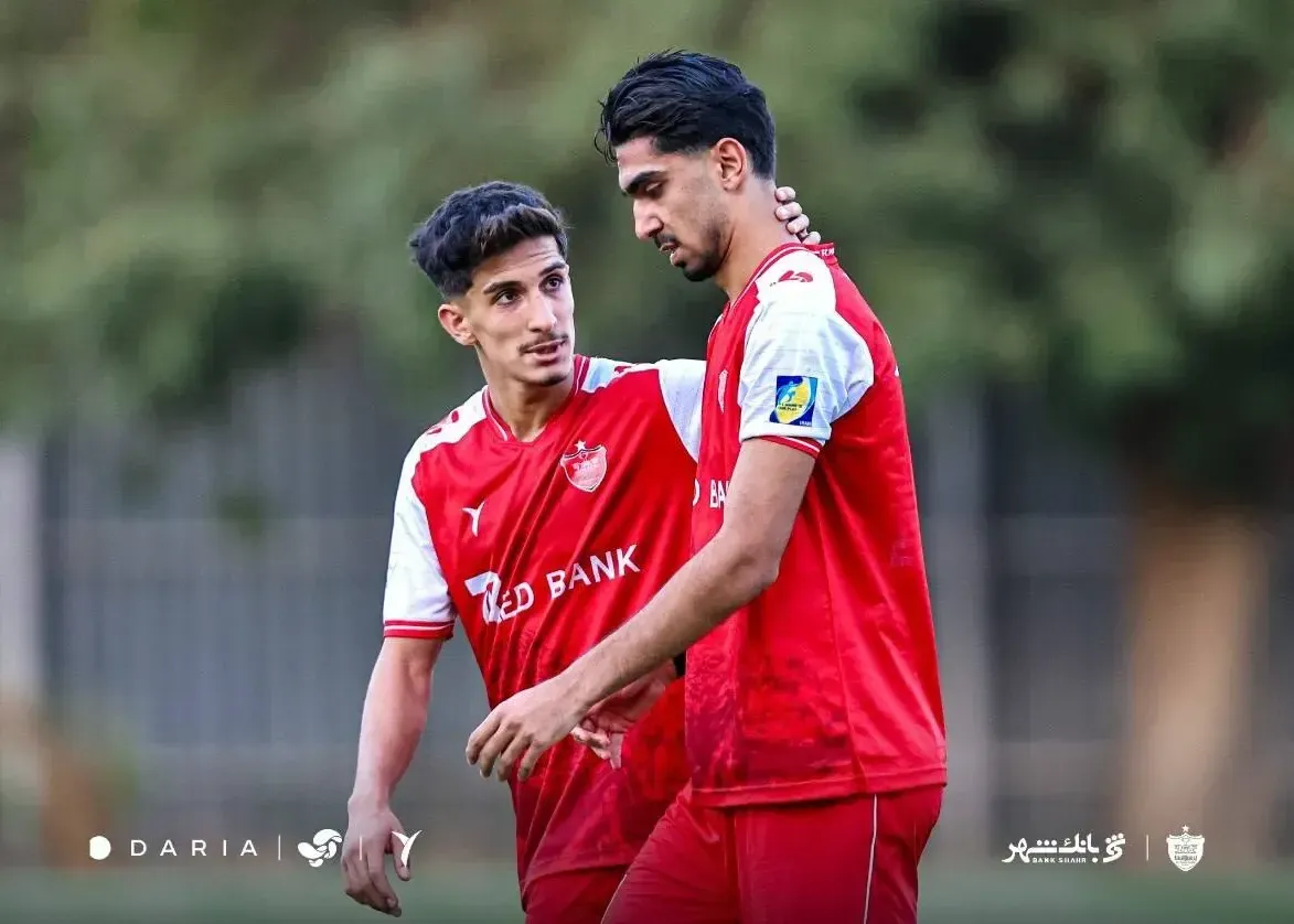 حضور محمودی در قائمشهر؛/ هافبک مستعد پرسپولیس راهی سفر شد!