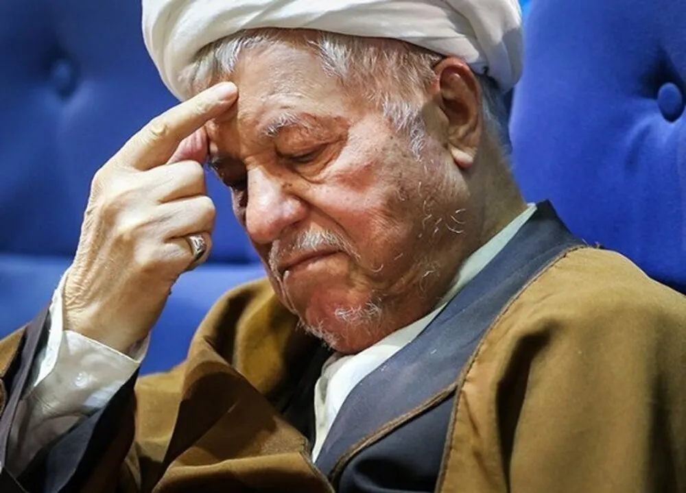 خاطرات هاشمی ۸ آبان ۱۳۸۲: معاون وزیر دفاع آمریکا گفته که آمریکا آماده است به طور محدود با ایران مذاکره کند