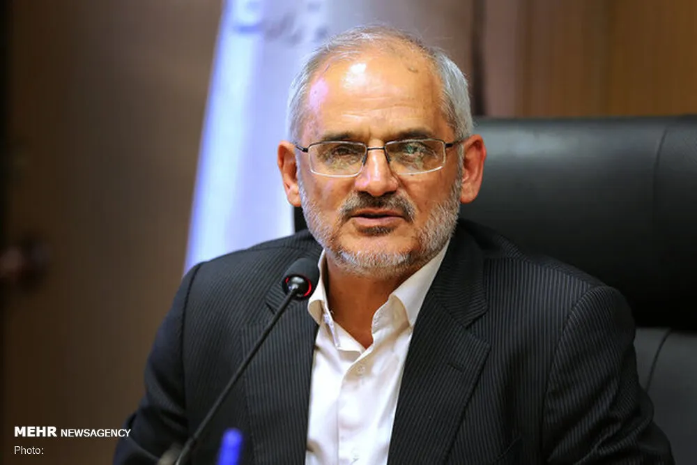حاجیمیرزایی: واردات کشور با وجود محدودیت بنادر فقط ۲۵ درصد کاهش یافت