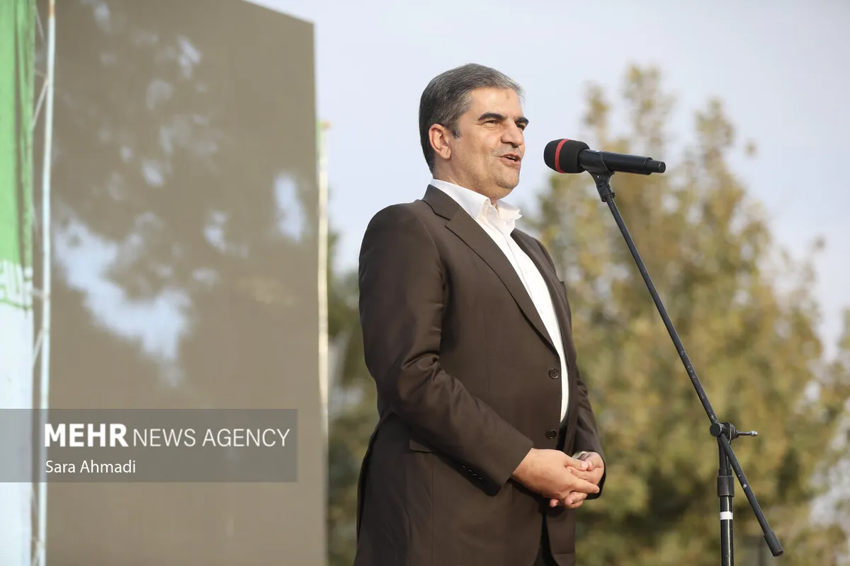 باید طرح‌های تسهیلات بوم‌گردی در روستاها تقویت شود