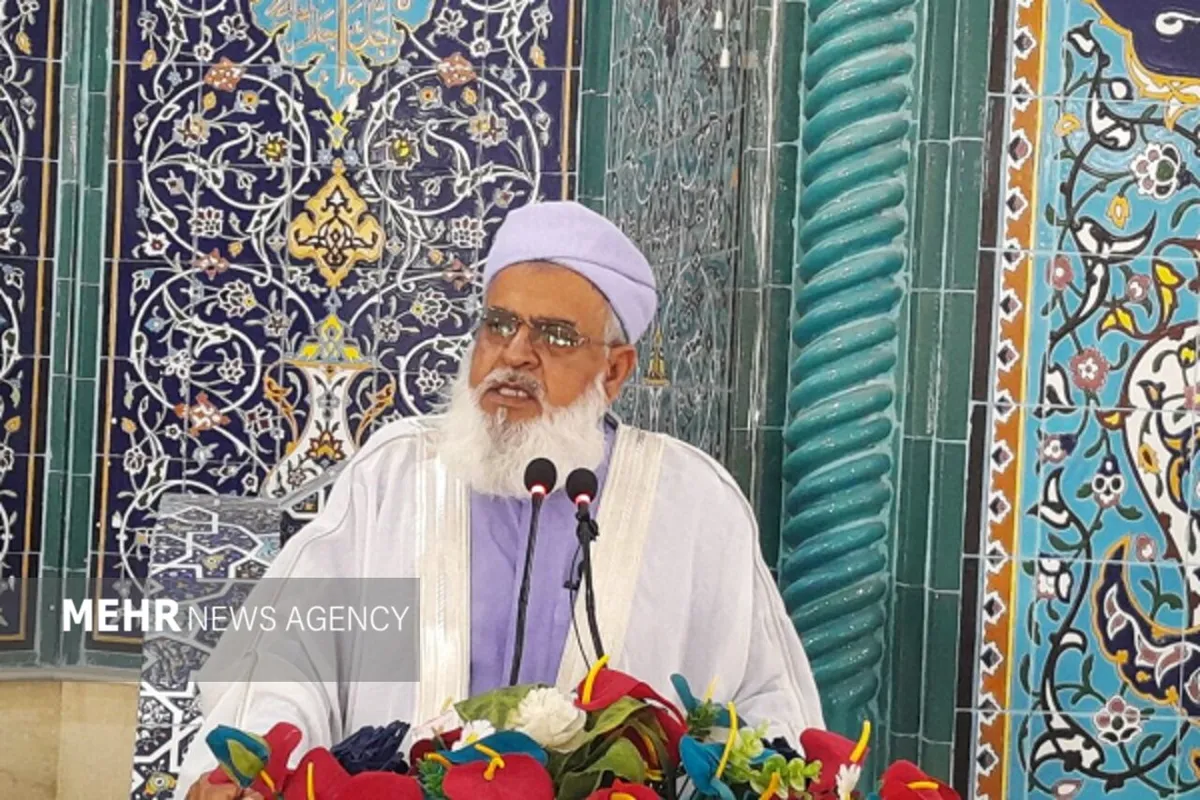 امام جمعه اهل‌سنت خاش: هزینه‌های سنگین ازدواج را از دوش جوانان برداریم