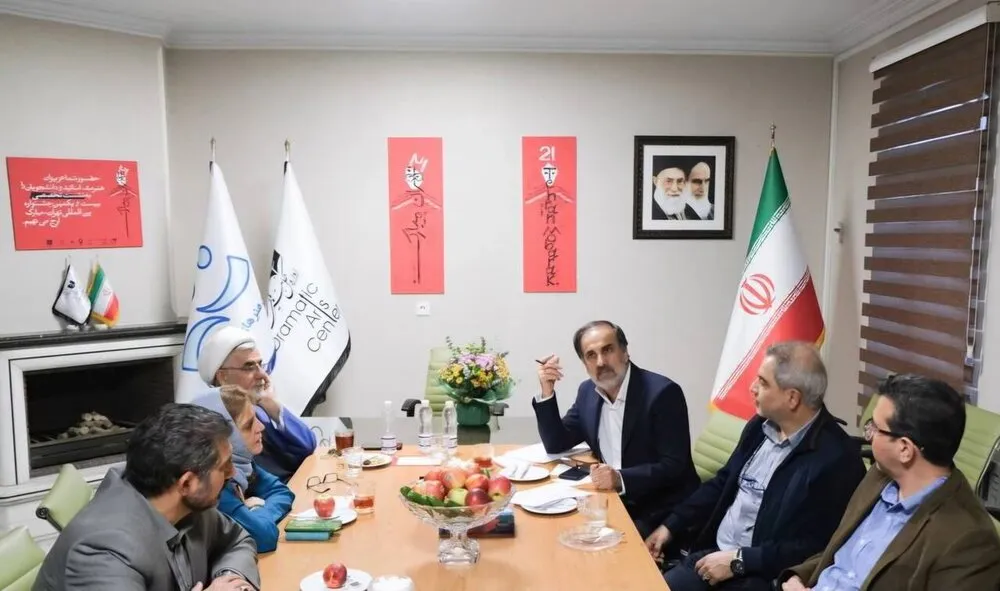 «معاون امور هنری وزیر ارشاد» از روند اجرایی و برنامه‌ریزی «جشنواره بین‌المللی نمایش عروسکی تهران-مبارک» بازدید کرد