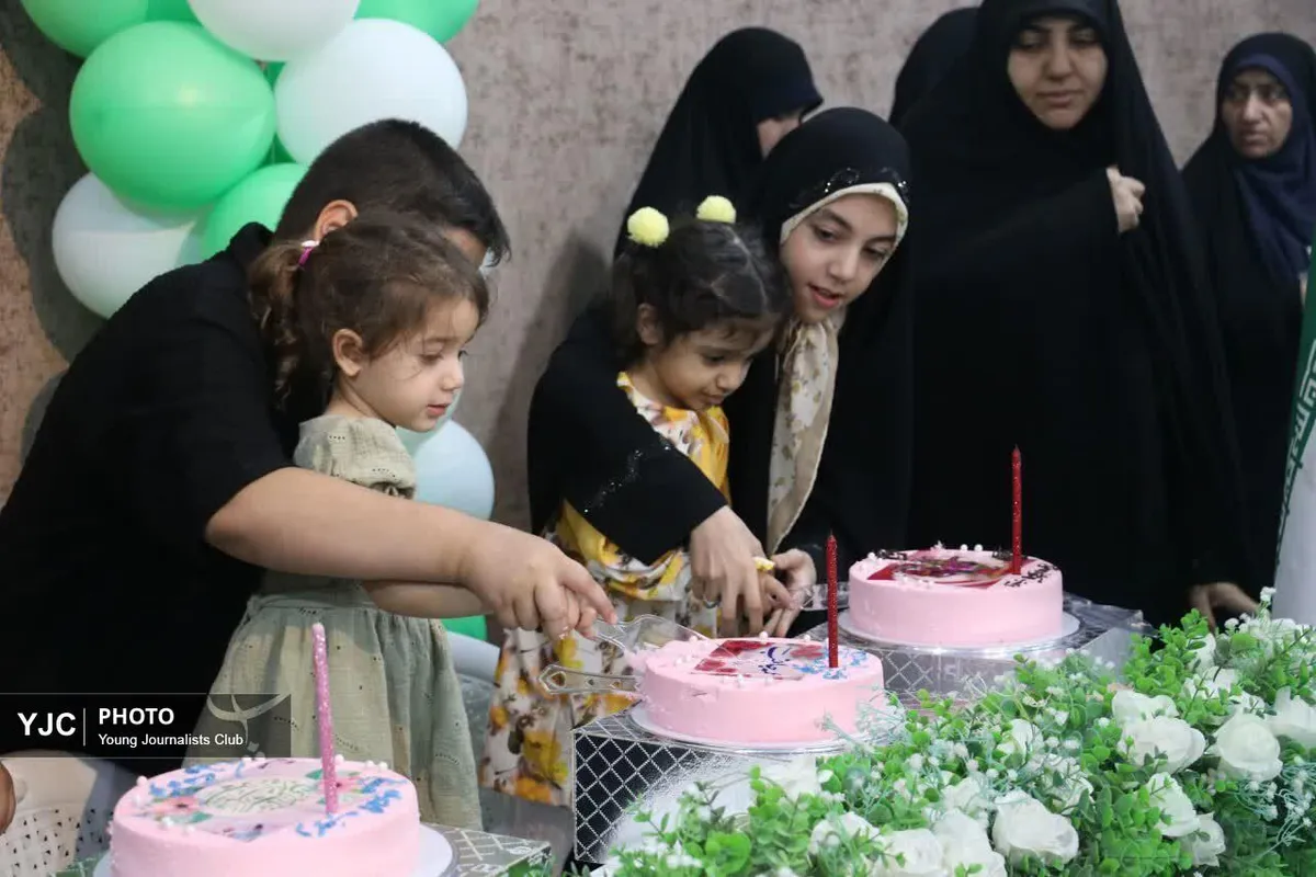 جشن تولد متفاوت ختران زینب نام شهدا در قم+تصاویر