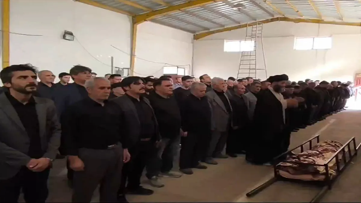 تشییع و خاکسپاری پیکر مادر شهید سعادت زاده در سراب