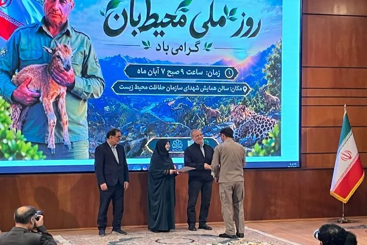 پزشکیان: بخش عمدهای از بودجه آمریکا به نیروهای نظامی اختصاص مییابد/ نباید اجازه دهیم منابع طبیعی تخریب شوند و پس از چند سال تازه حکم تخریب صادر شود