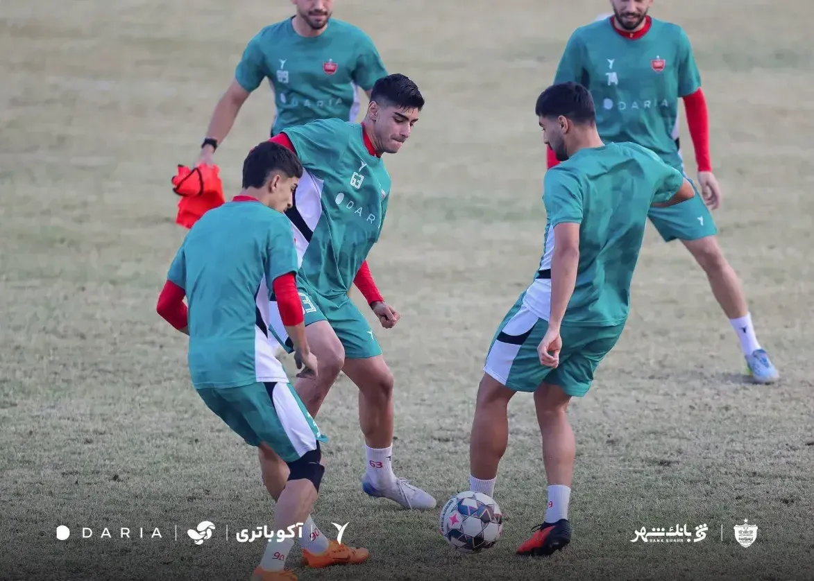 برای پرسپولیس از دیوار بالا رفتند! (عکس)