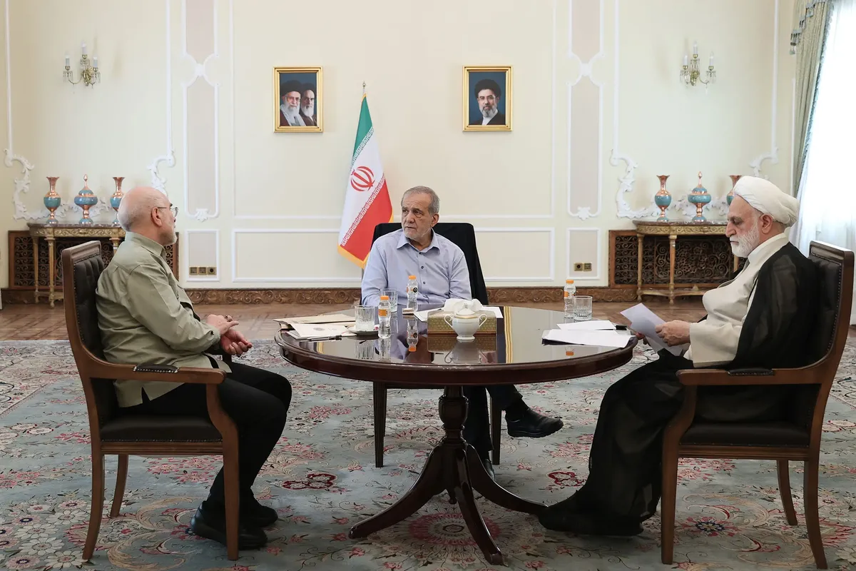 تصاویری از جلسه سران قوا به میزبانی پزشکیان