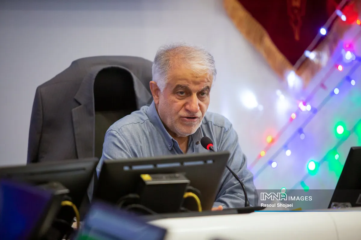 تسریع روند شهرسازی الکترونیک / طرح تأمین کالاهای اساسی با حداقل قیمت بررسی شد