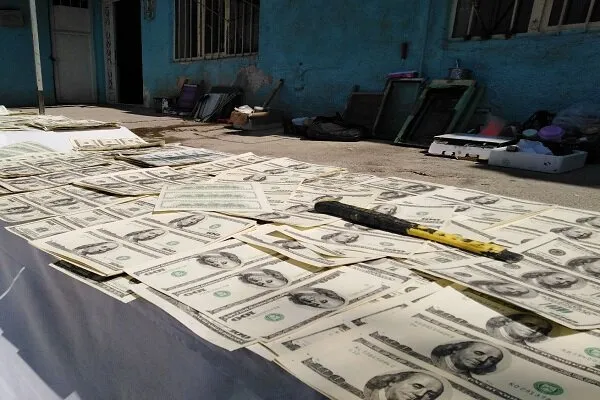۴۶۵ میلیون ریال اسکناس تقلبی در آران و بیدگل کشف شد