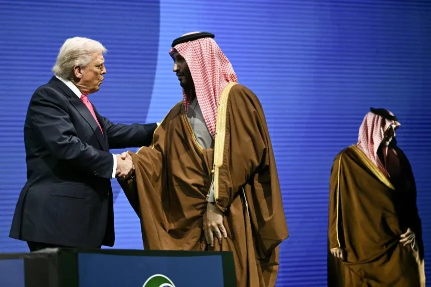 انصارالله به ویرانی پادشاهی ادامه می‌دهد / بن‌سلمان در تله جنگ یمن گرفتار شد / آیا ترامپ برای نجات عربستان وارد میدان می‌شود؟