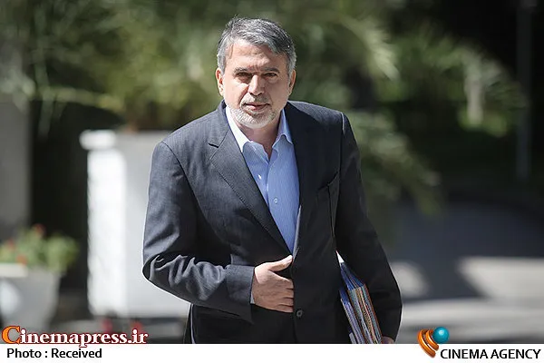 اگر «تهران» را بهعنوان یک «قطب تمدنی» باور کنیم آنگاه حضور «گردشگر» در این شهر معنا و هویت تازهای پیدا خواهد کرد
