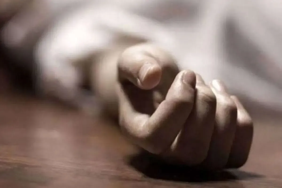 پدر، دختر ۲۰ سالهاش را در شیراز خفه کرد