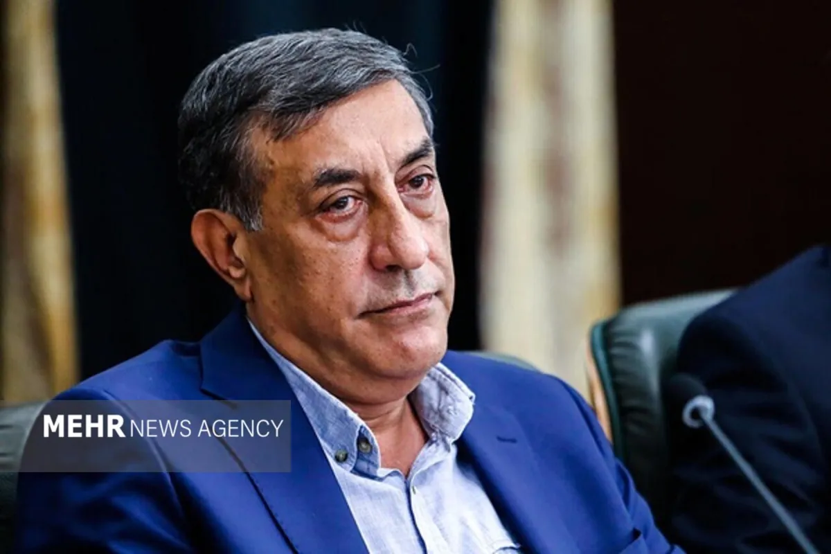 بیمهها برای کاهش هزینههای درمان باید پای کار پزشک خانواده بیایند