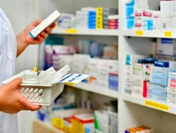 هشدار درباره بحران نقدینگی داروخانه‌ها