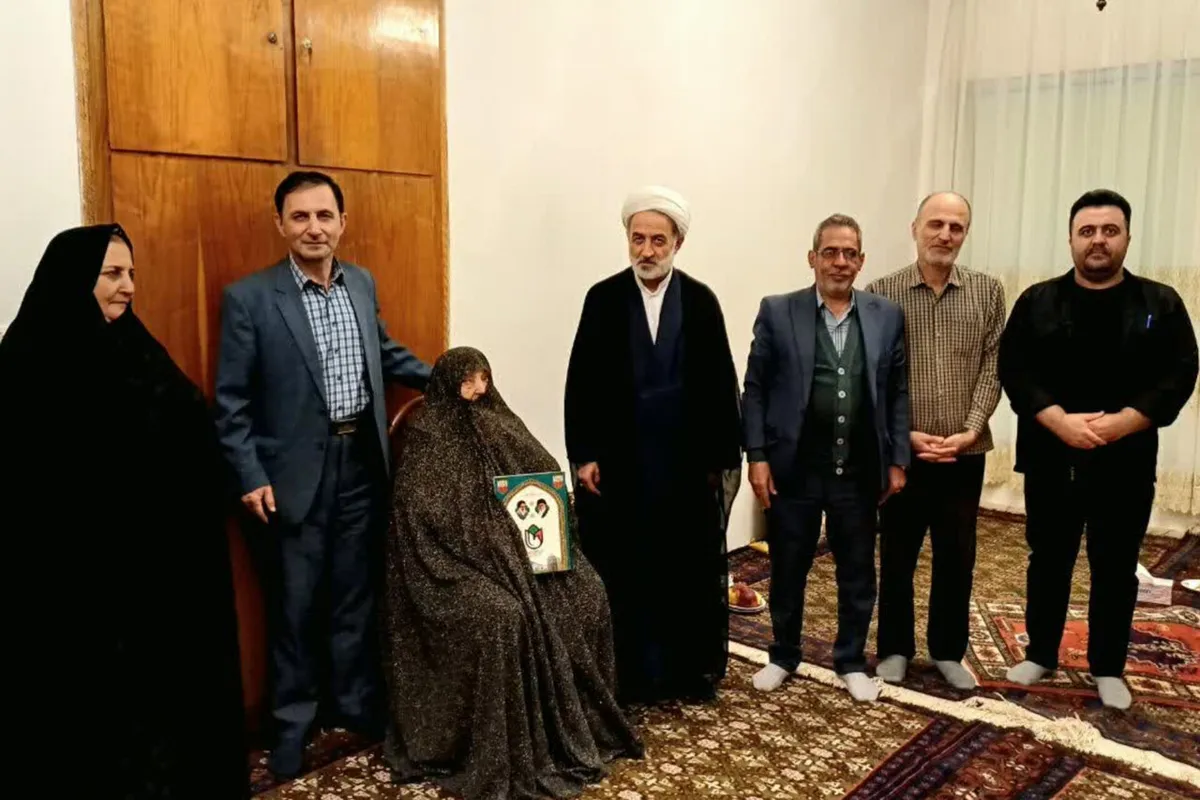 مادران شهدا شایسته والاترین تکریم‌اند