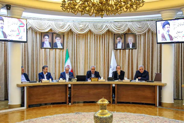 سرمست: توسعه زیرساختهای انتقال برق اولویت اصلی ماست