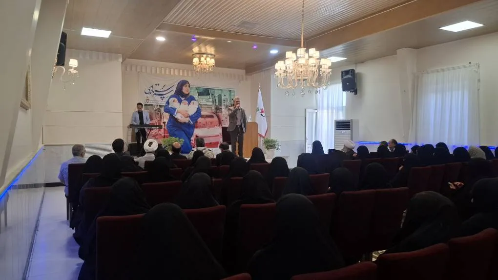 تجلیل از ۳۰۰ نفر از همسران جانبازان دفاع مقدس به مناسبت روز پرستار در مشهد
